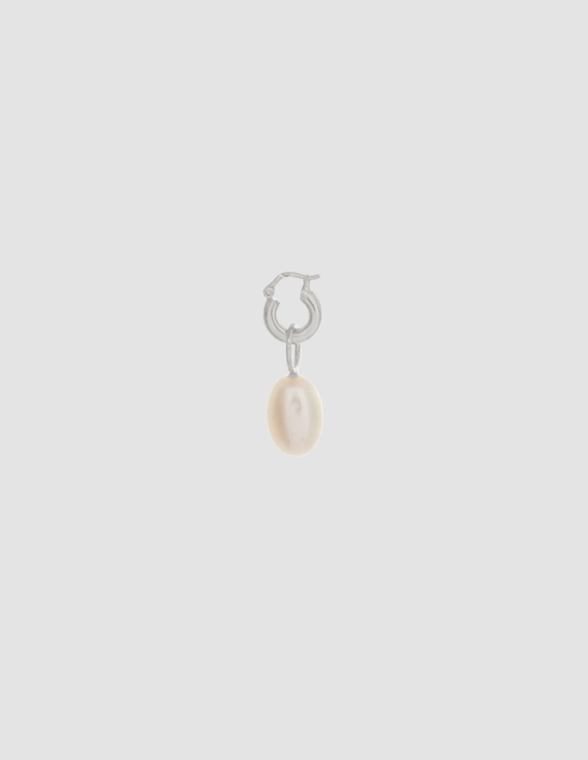 material:silver; add-on:tiny-vintage-hoops-click-1;