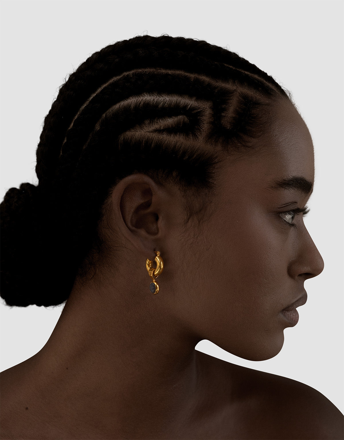 material:gold;