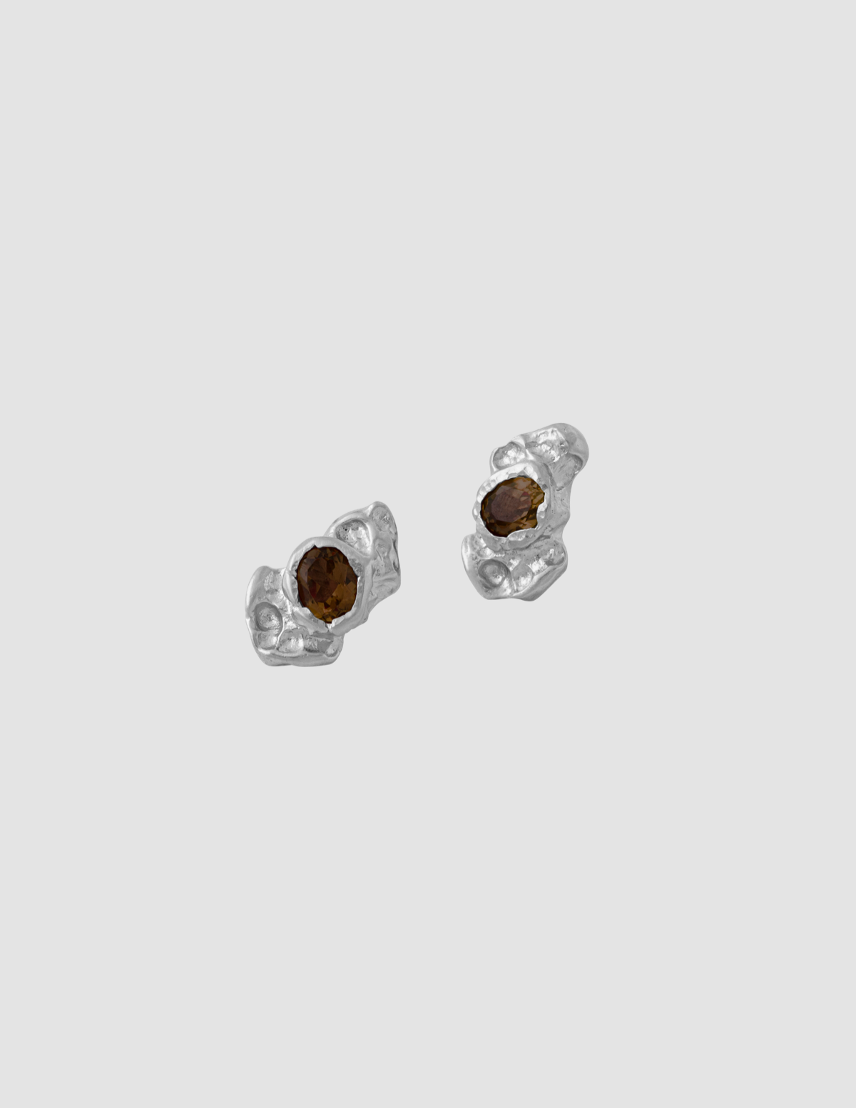 material:silver;