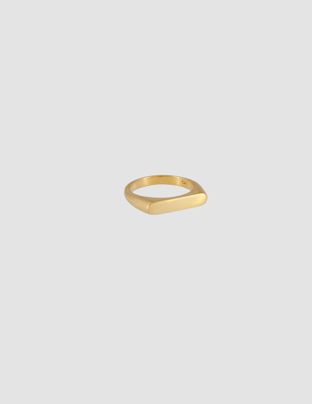 material:gold;