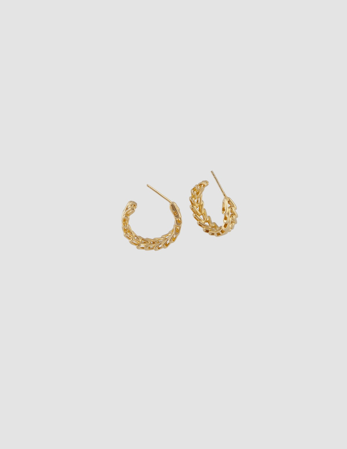 material:gold;