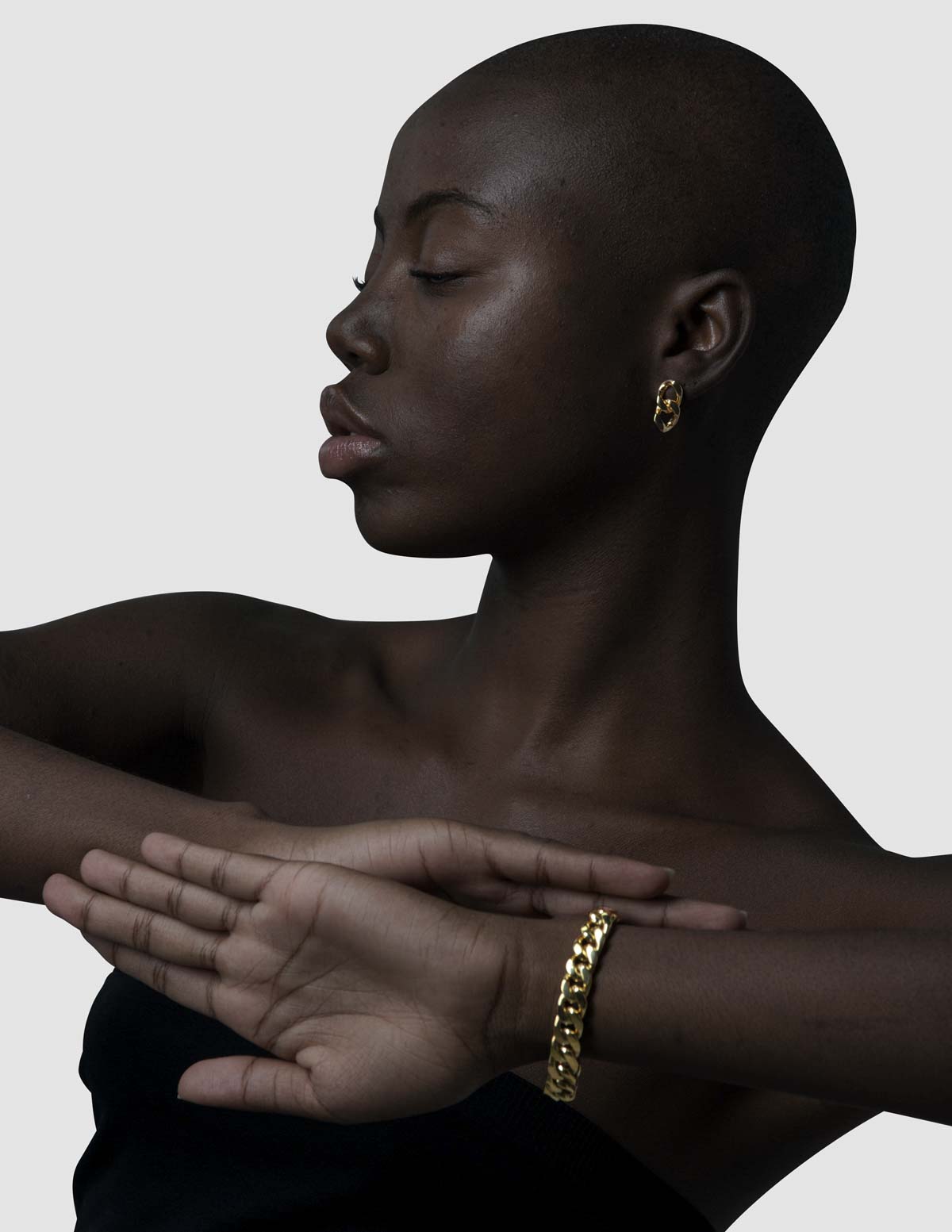 material:gold;