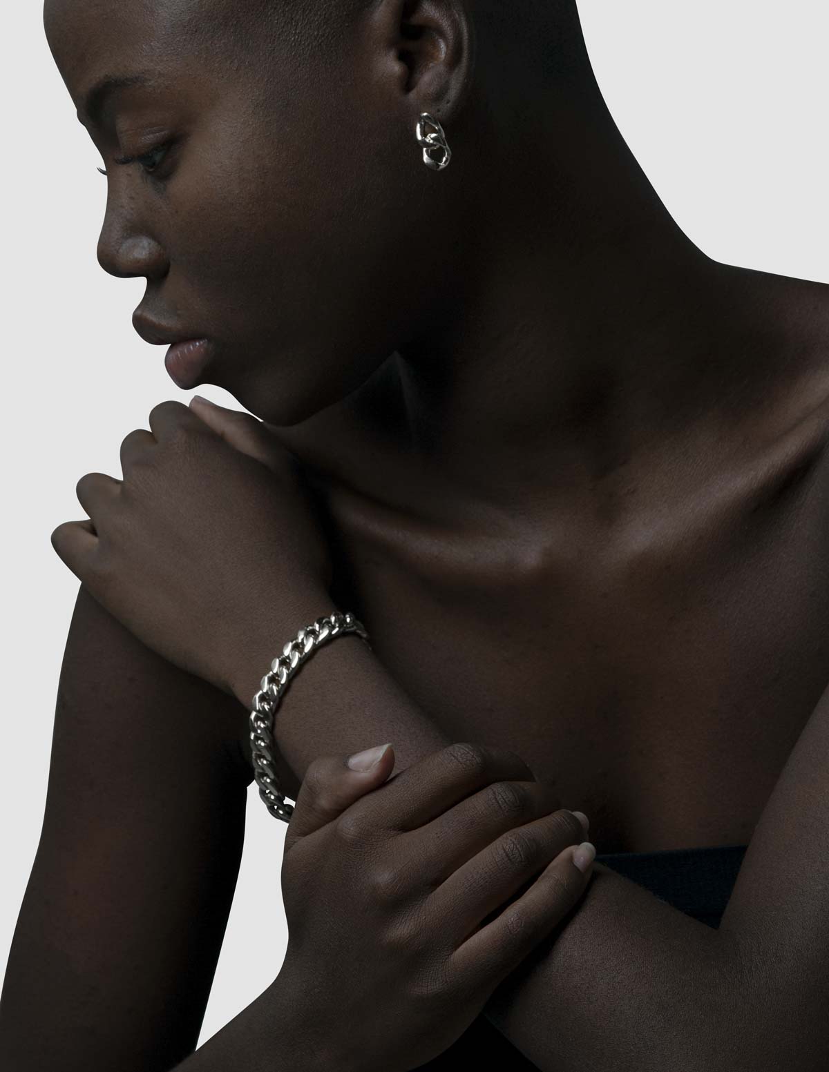 material:silver;