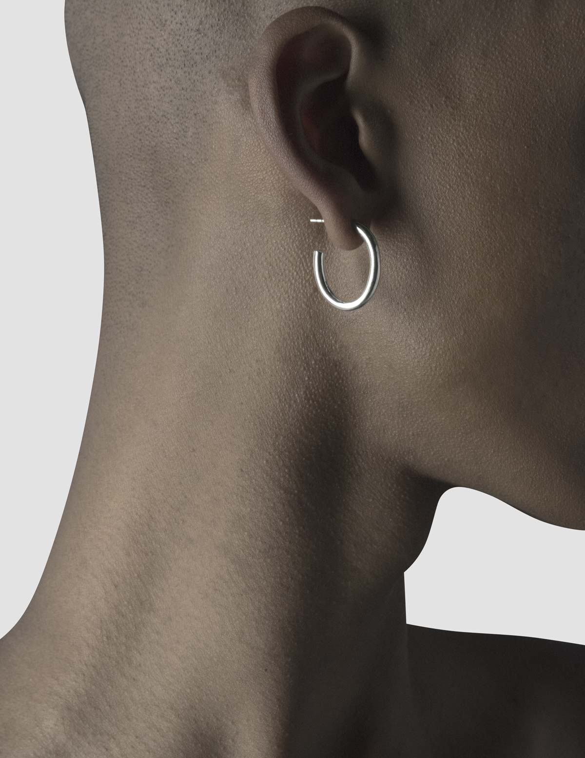 material:silver;