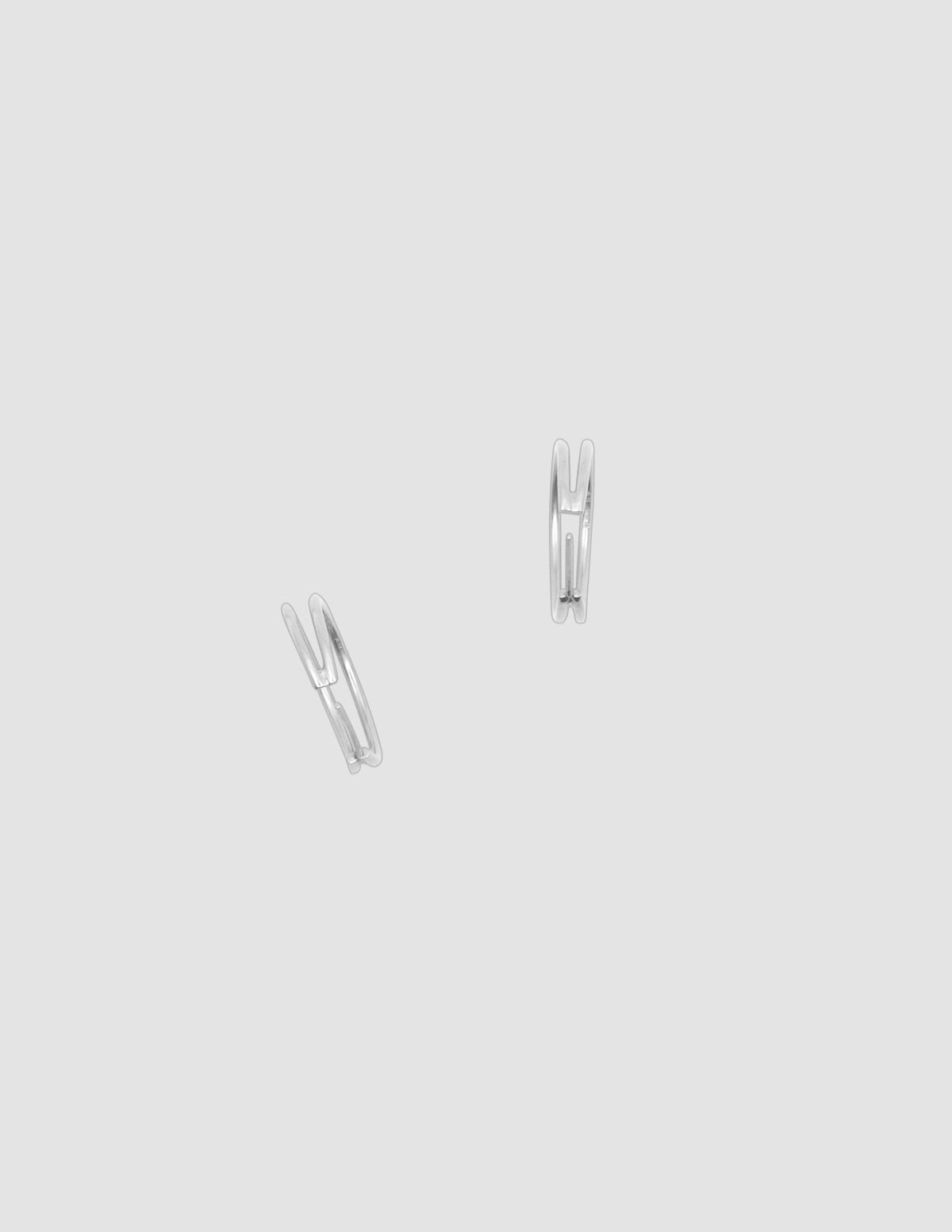 material:silver;
