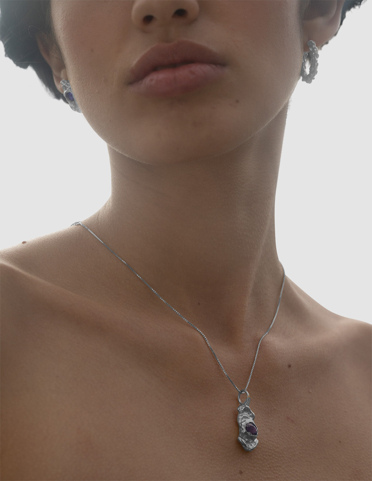 material:silver;