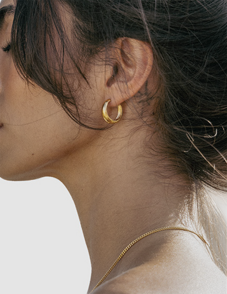 material:gold