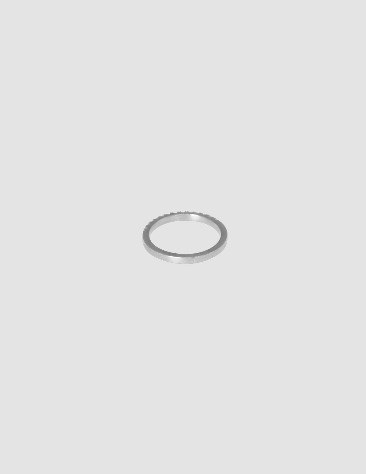 material:silver;