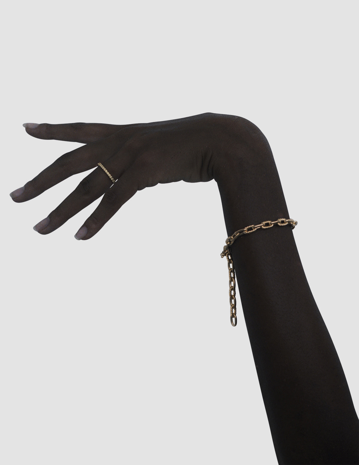 material:gold;