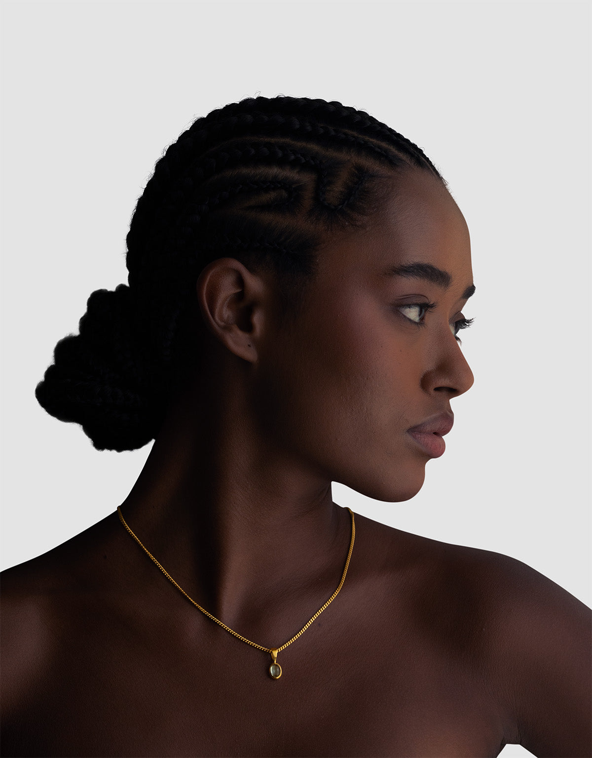 material:gold;