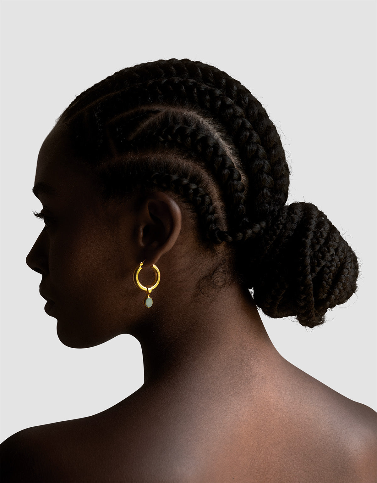material:gold;
