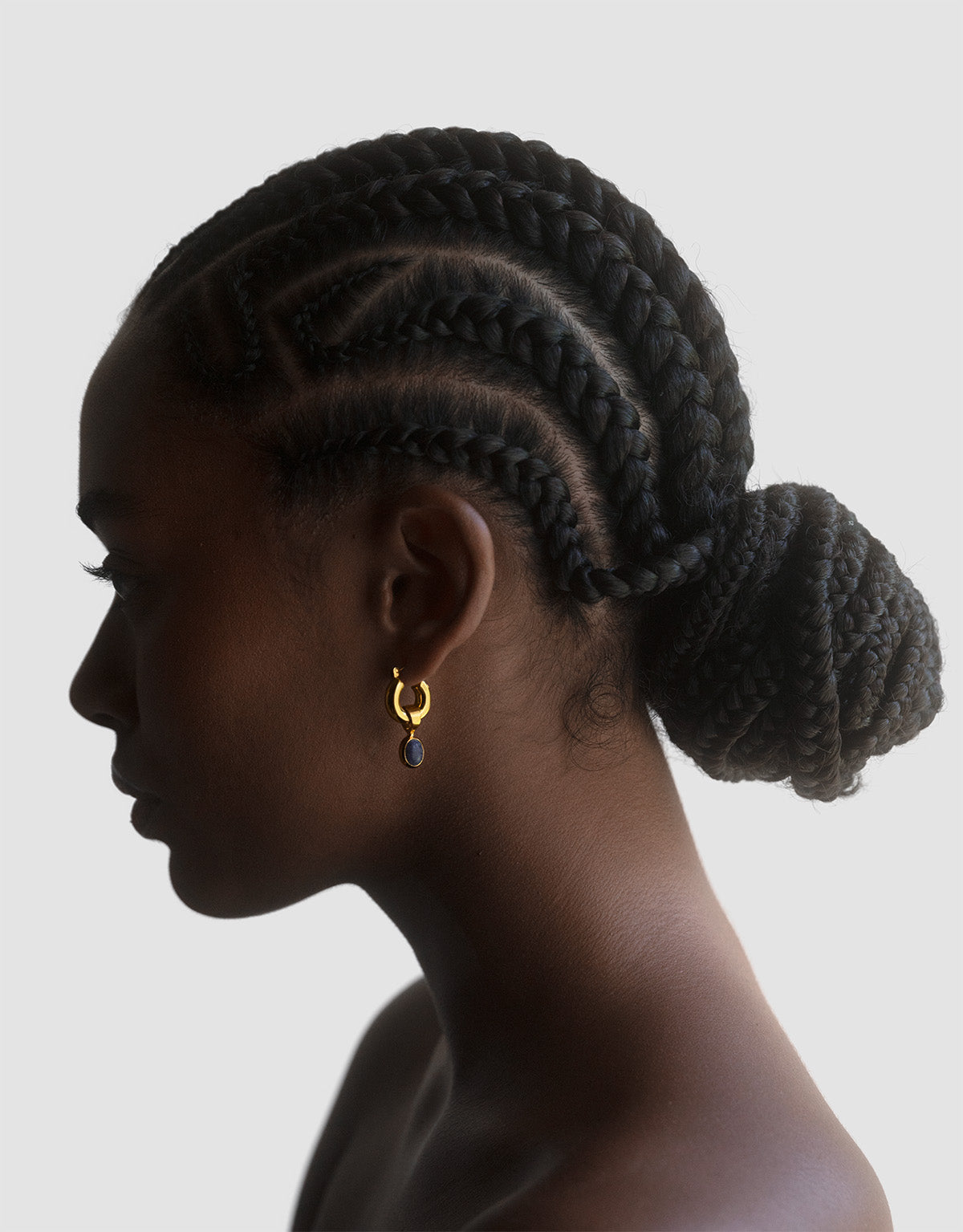 material:gold;