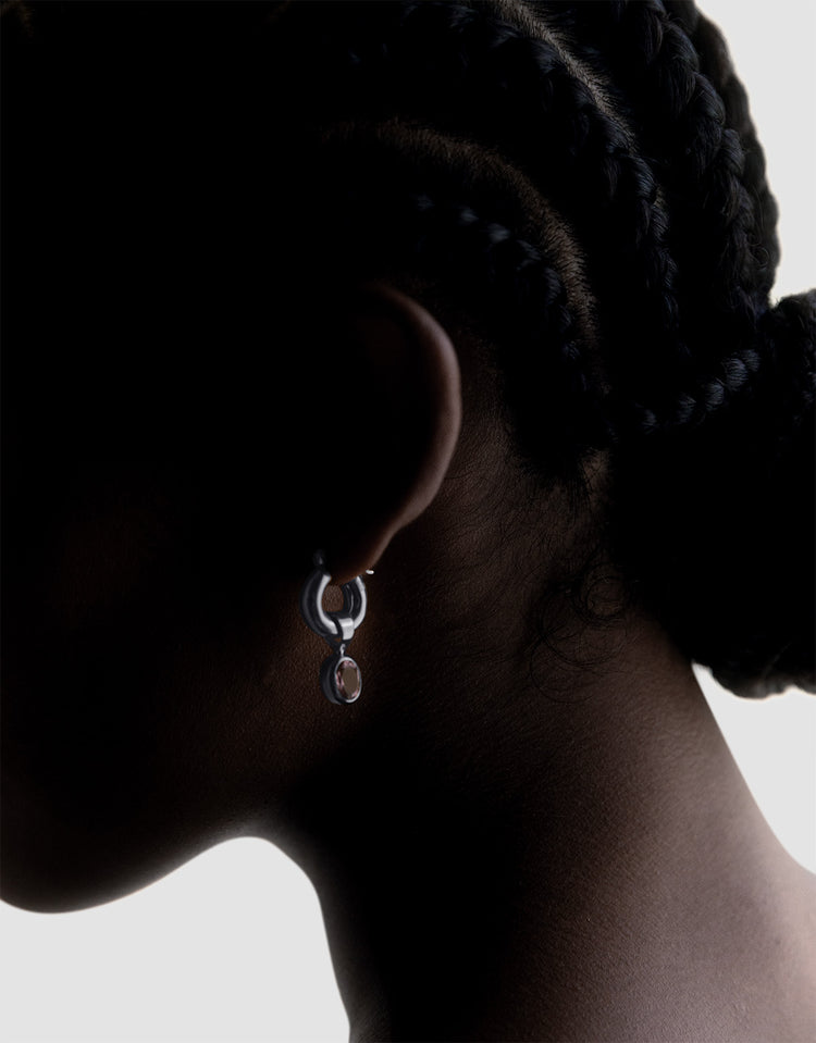 material:silver;