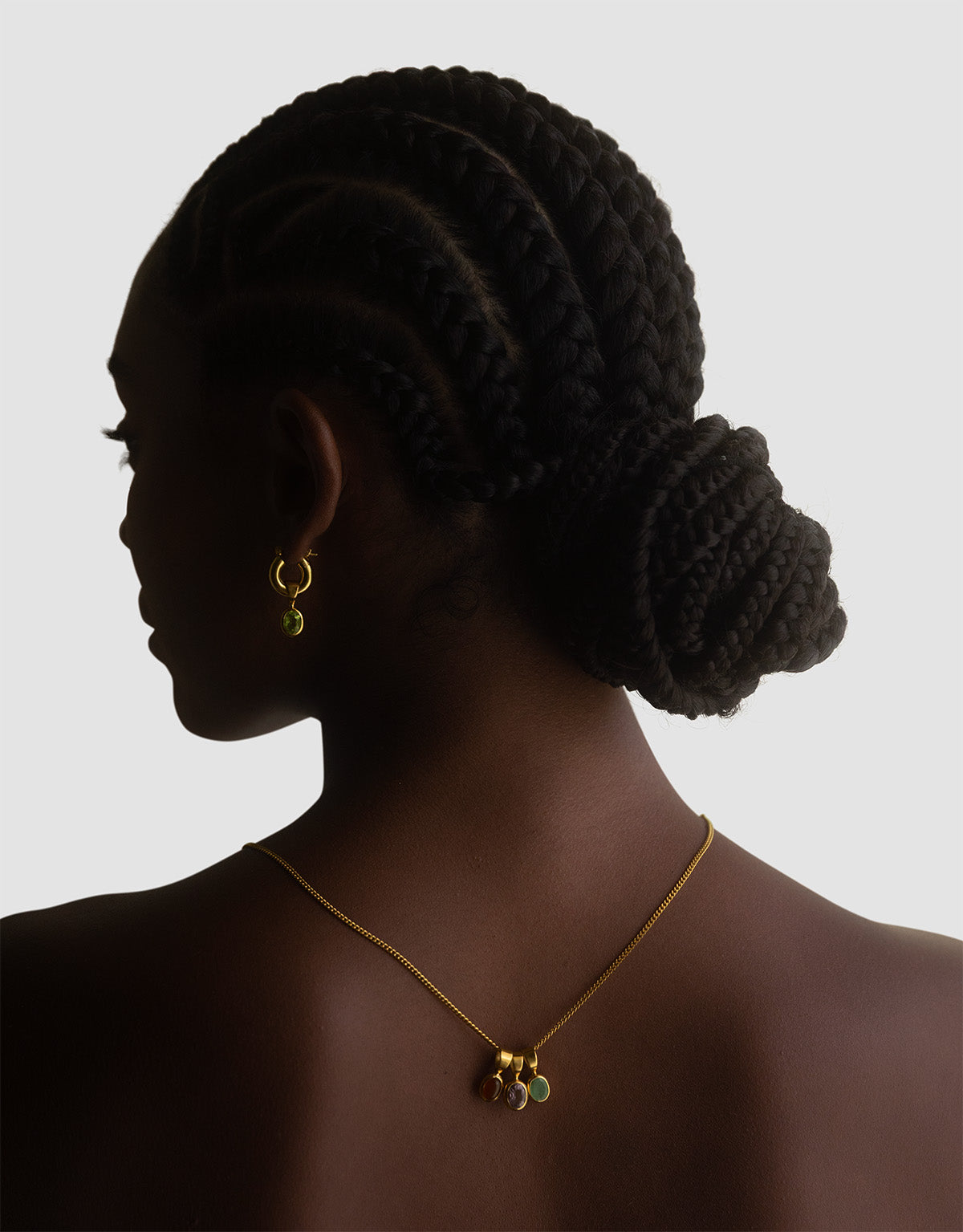 material:gold;