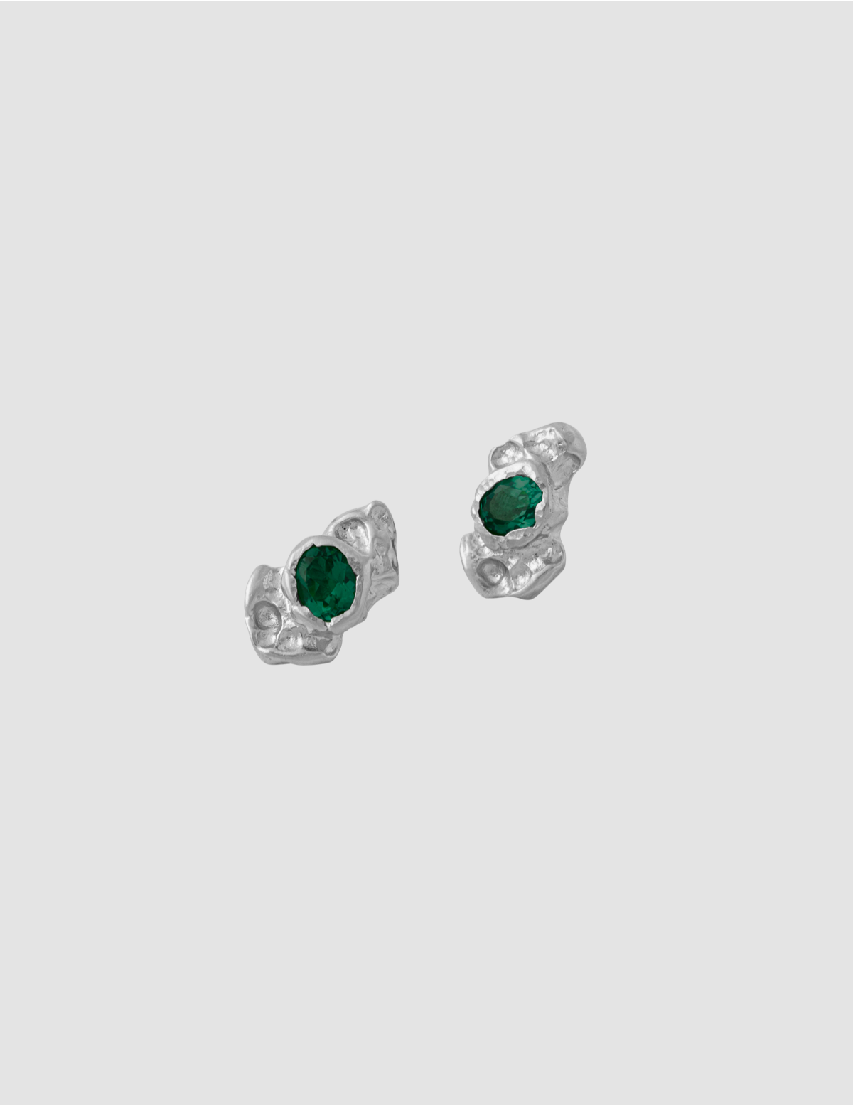 material:silver;