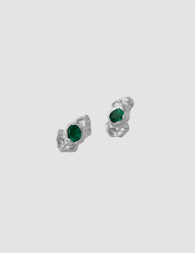 material:silver;