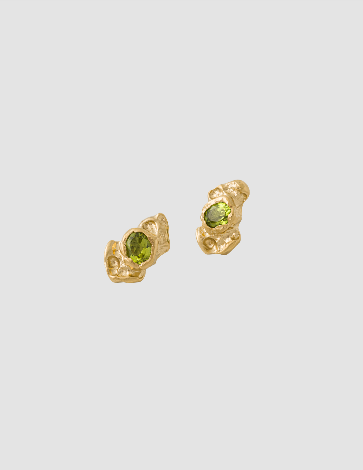 material:gold;