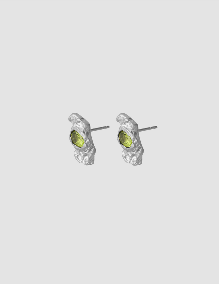 material:silver;