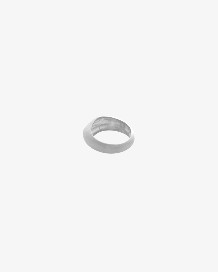 material:silver;