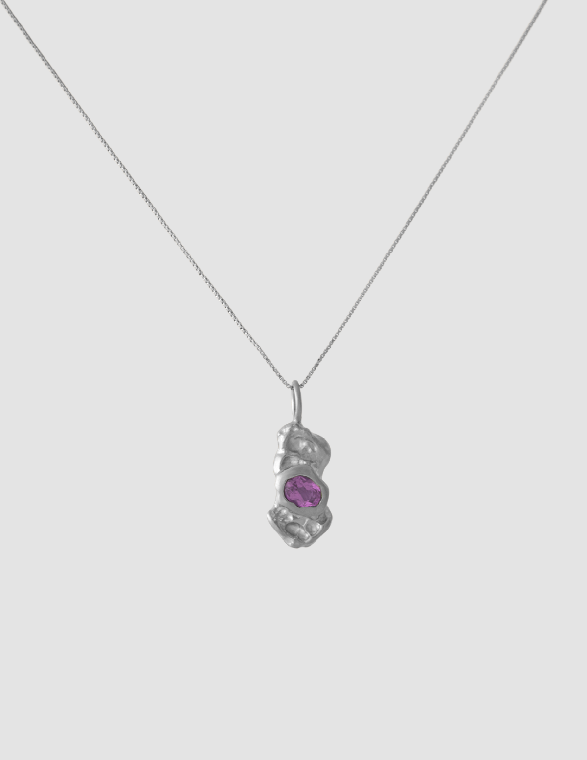 material:silver; add-on:simple-necklace; add-on:maude-de-nil-add-on;