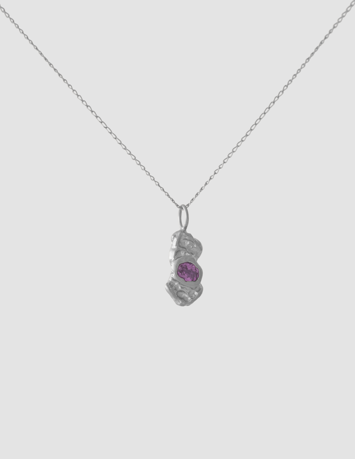 material:silver; add-on:tiny-oval-necklace; add-on:maude-de-nil-add-on;