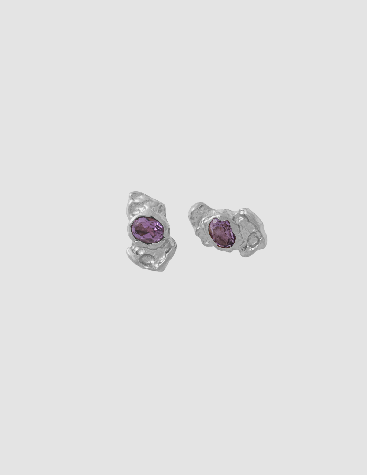 material:silver;