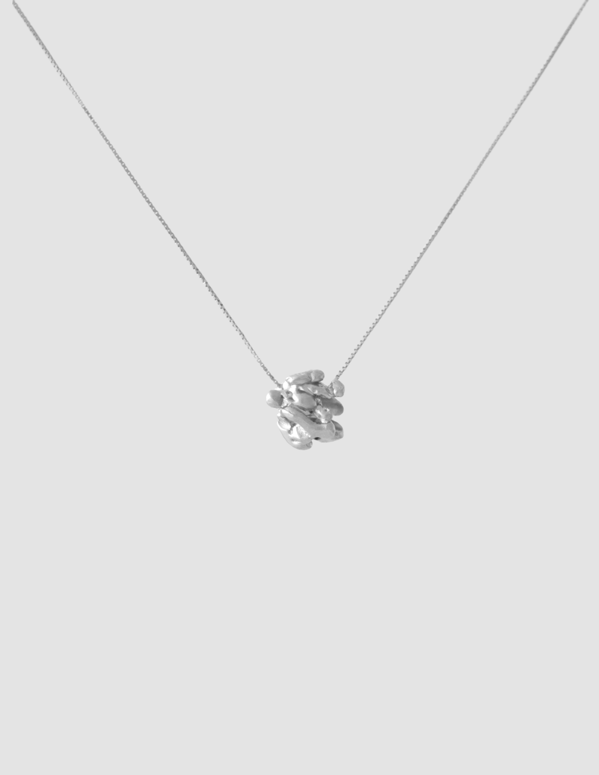 material:silver; add-on:simple-necklace; add-on:melted-add-on;