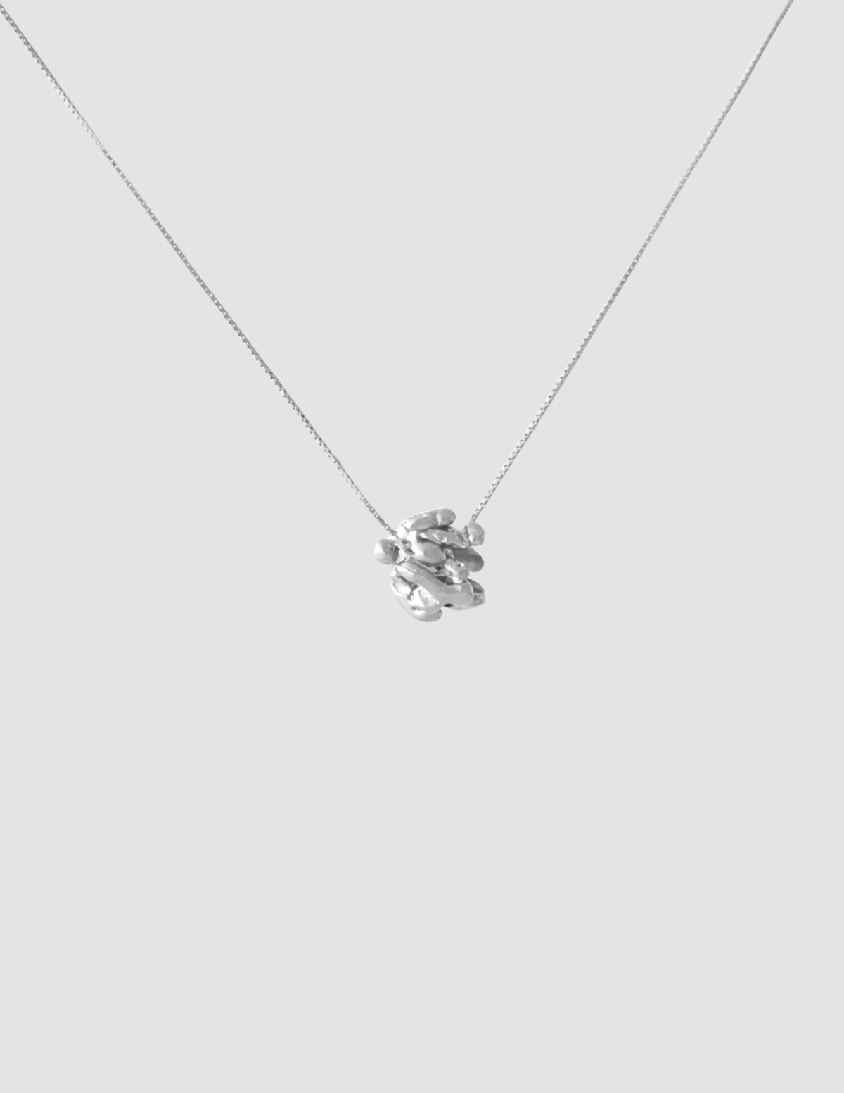 material:silver; add-on:simple-necklace; add-on:melted-add-on;