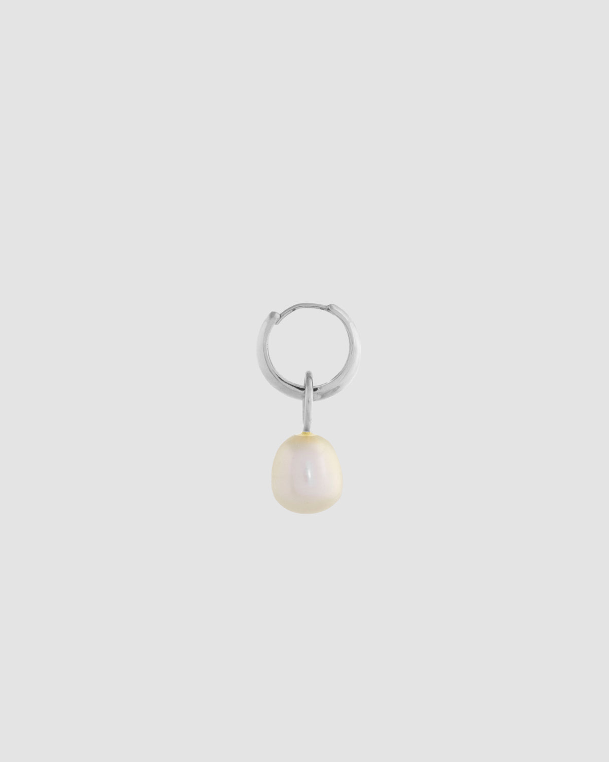 material:silver; add-on:tiny-circa-hoops; add-on:pearl-add-on