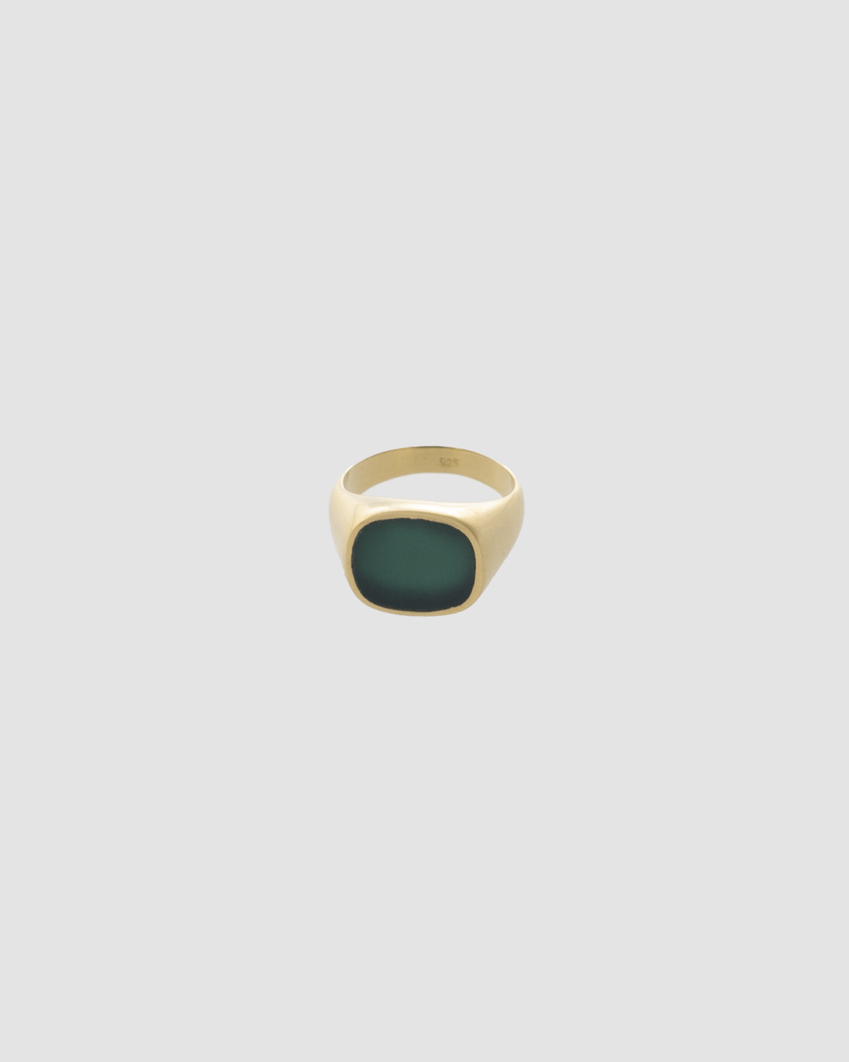 material:gold;
