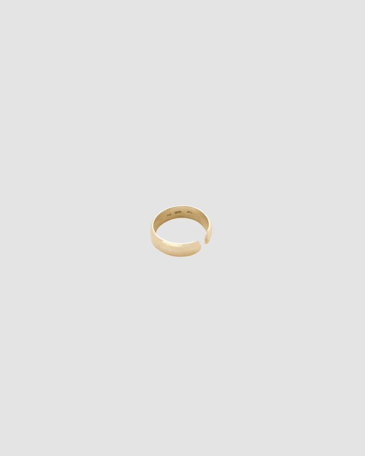 material:gold;