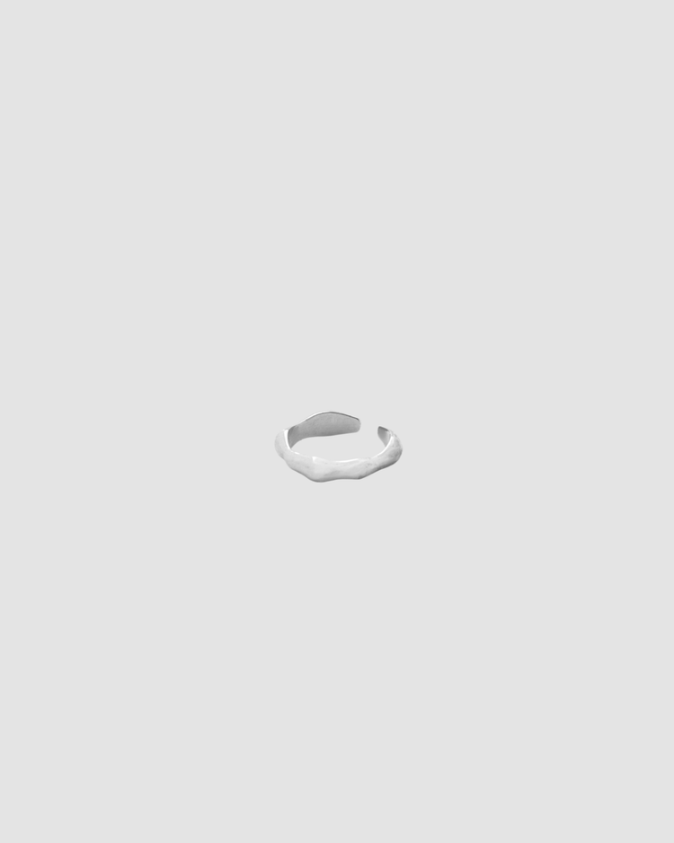 material:silver;