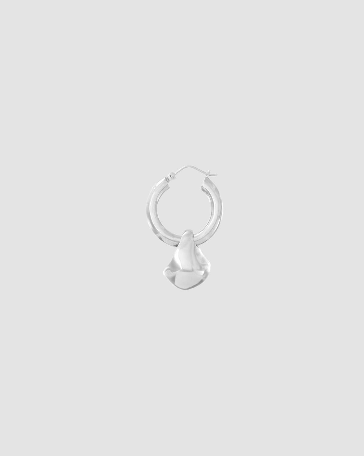 material:silver; add-on:hoops-click; add-on:bell-add-on;