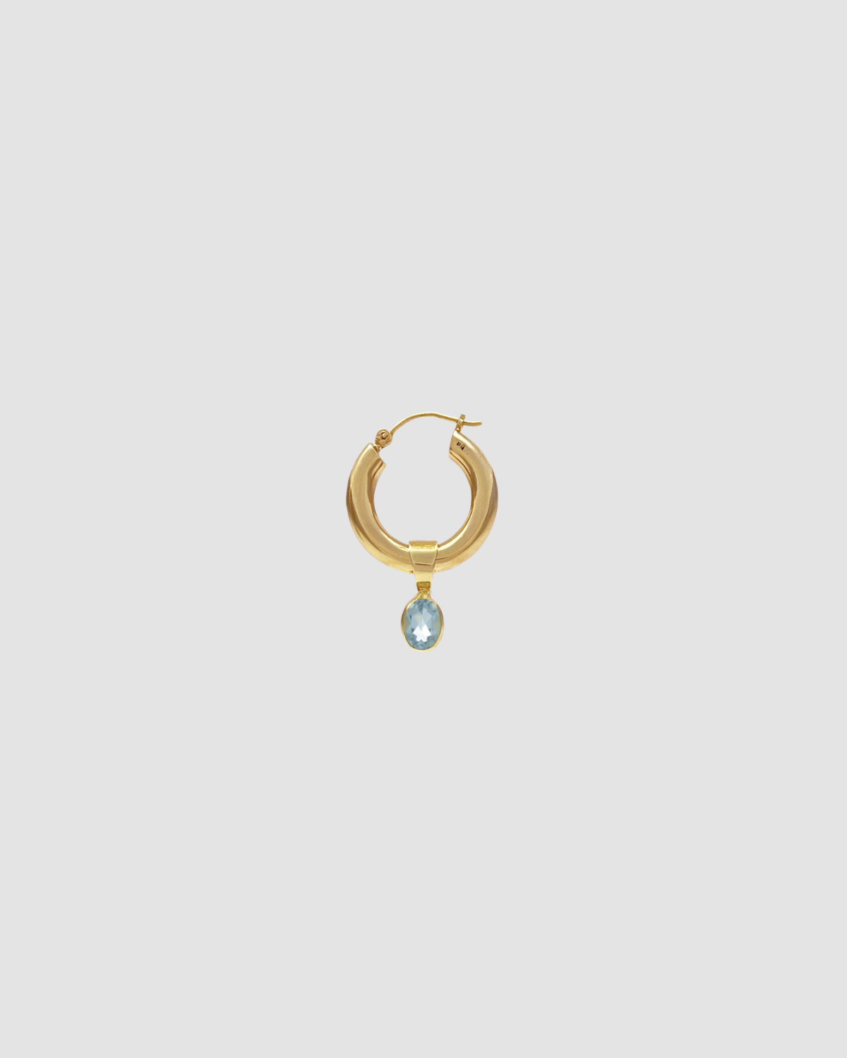 material:gold; add-on:hoops-click; add-on:topaz-add-on;