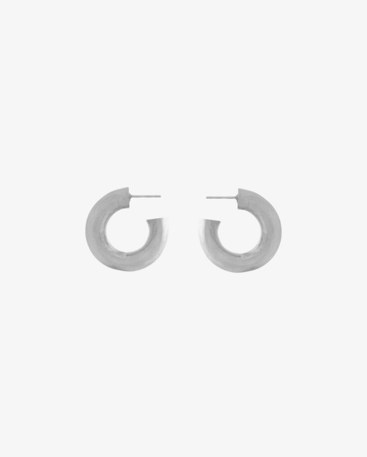 material:silver;