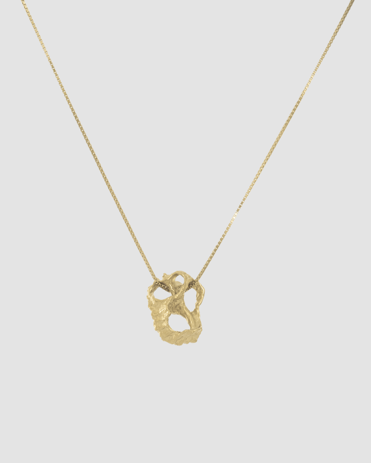 material:gold; add-on:simple-necklace; add-on:cay-add-on;