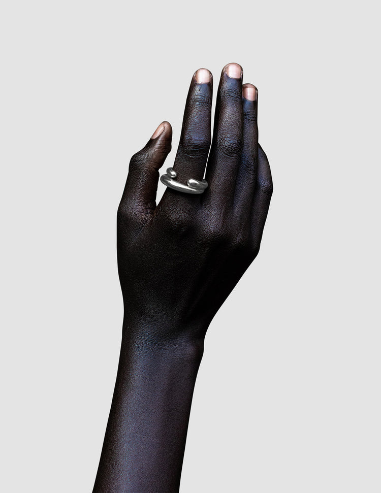 material:silver;