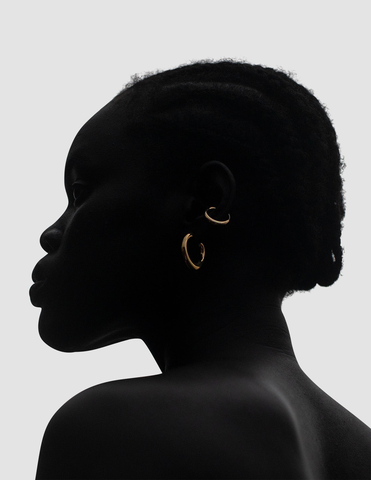 material:gold;