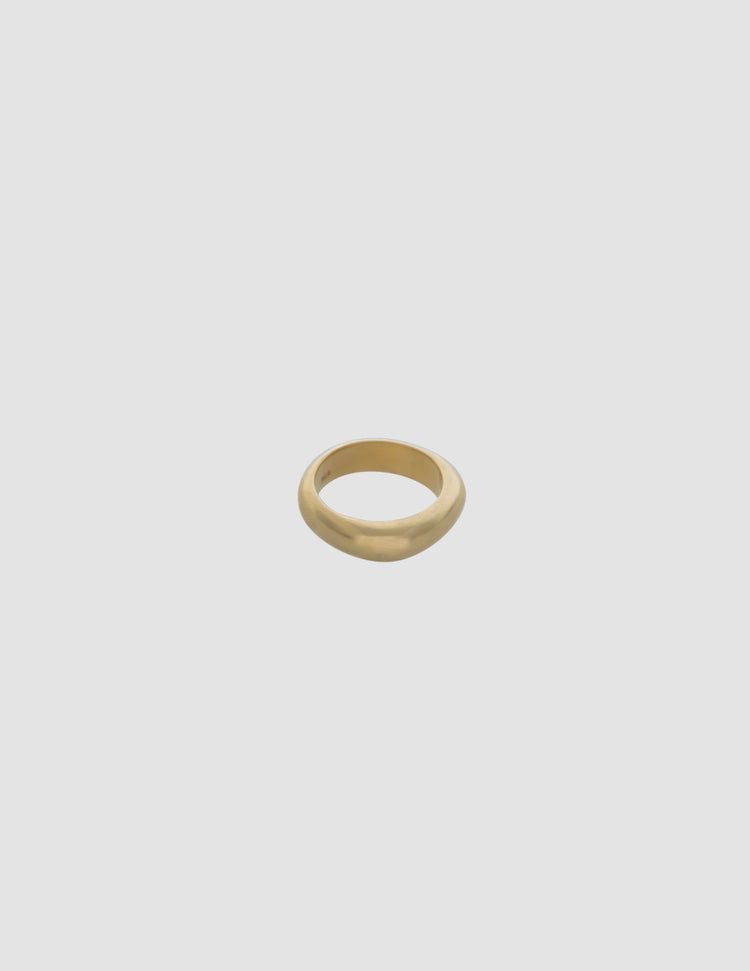 material:gold;