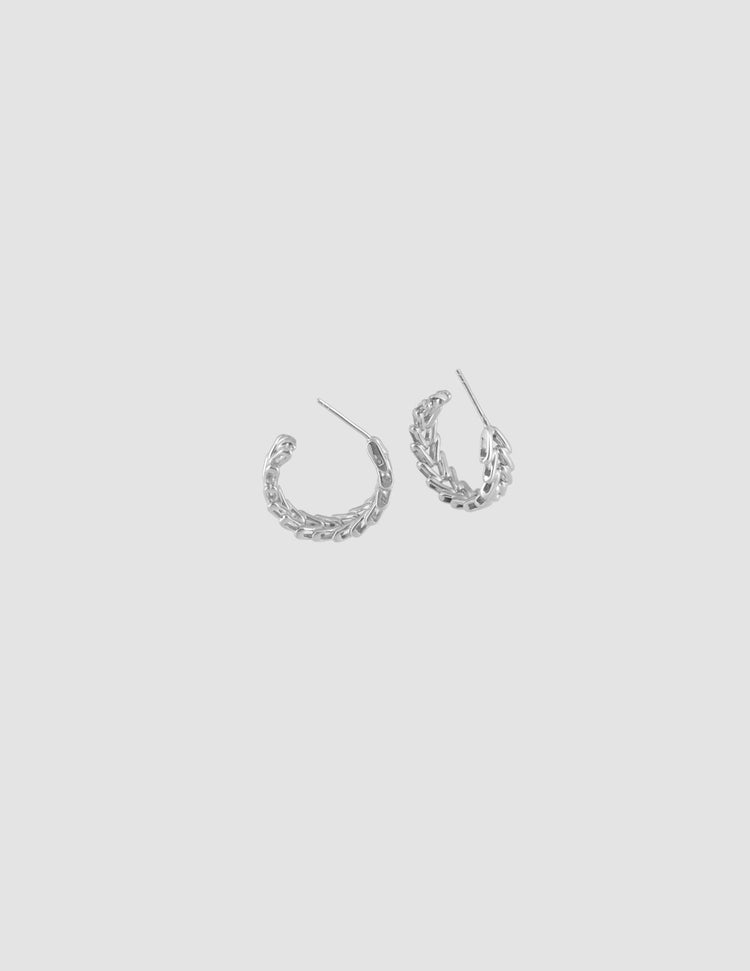 material:silver;