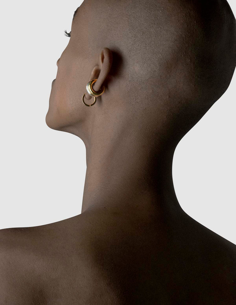 material:gold;