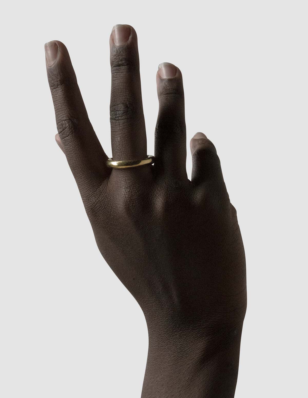 material:gold;