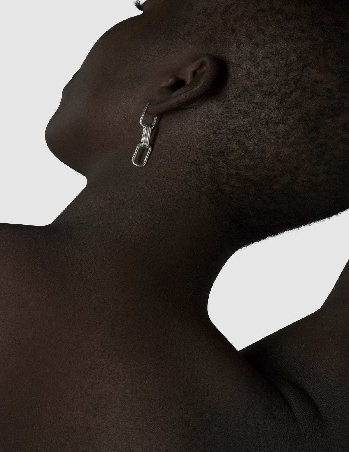 material:silver;