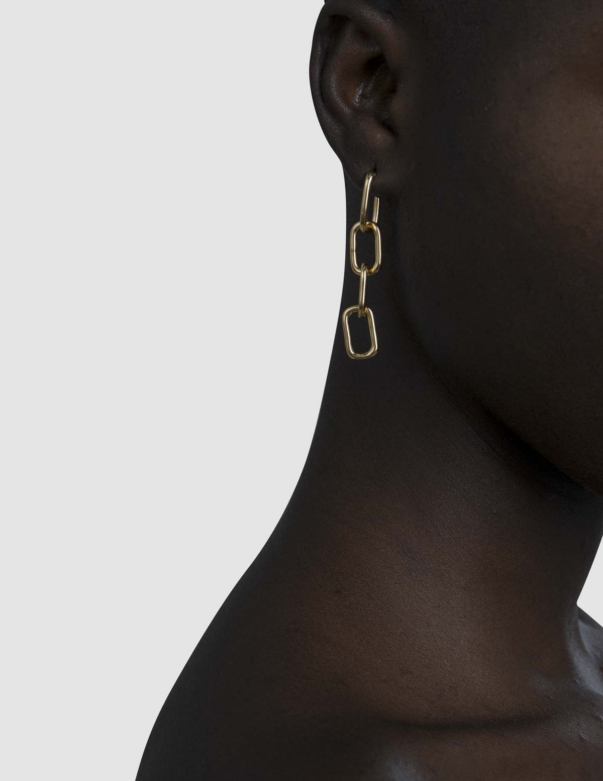 material:gold;
