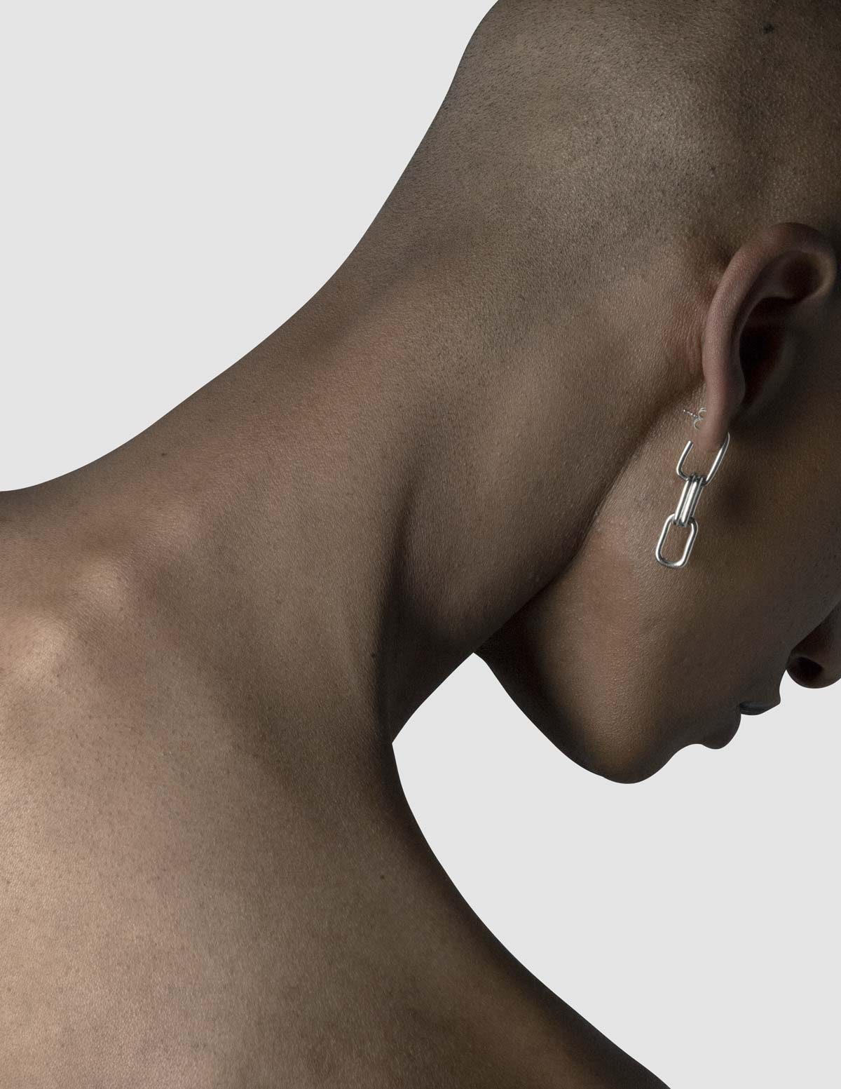 material:silver;