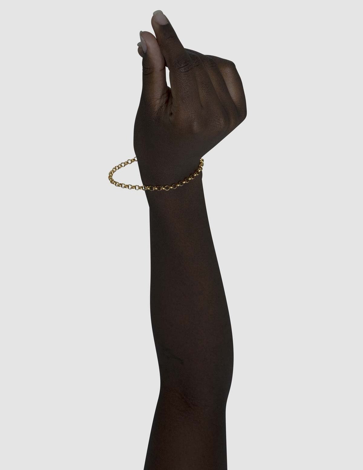 material:gold;