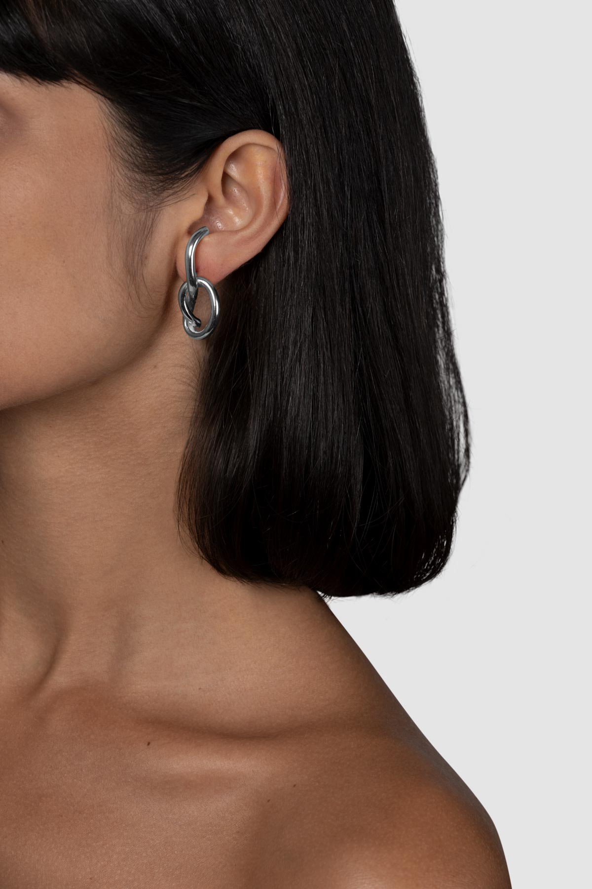 material:silver;