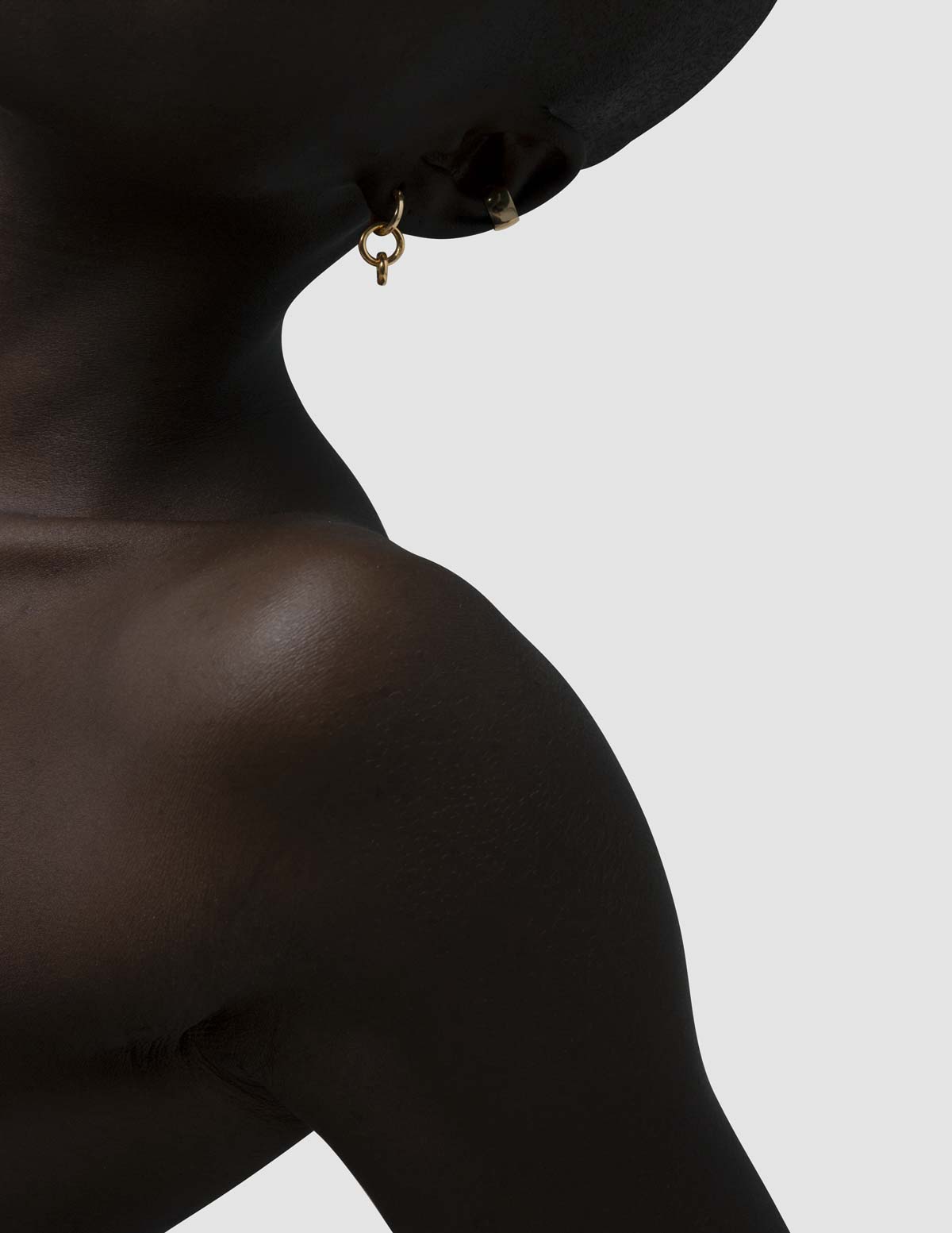 material:gold;