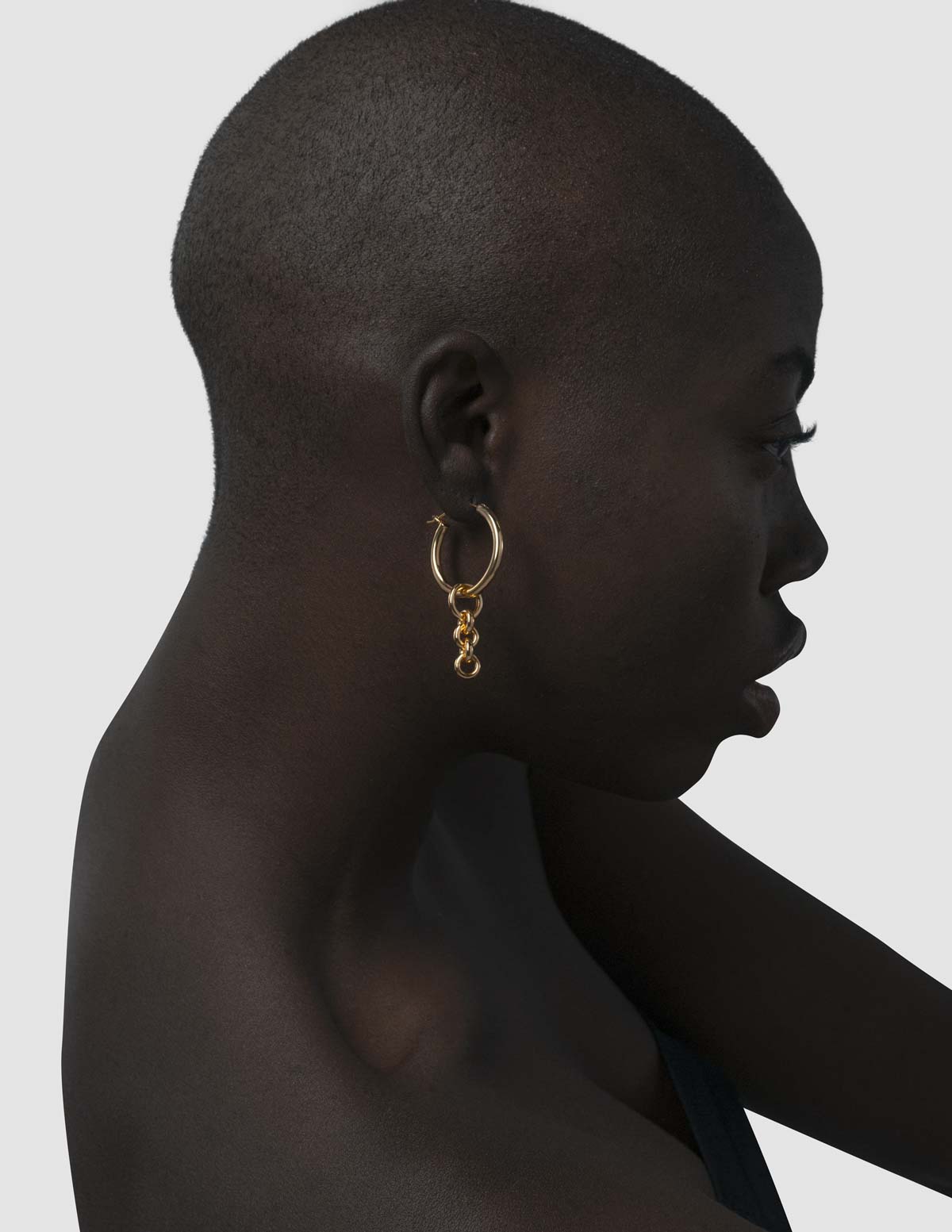 material:gold;