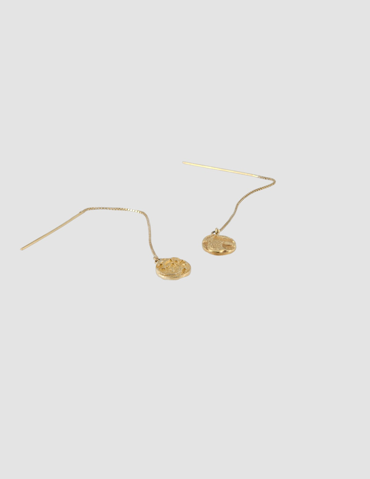 material:gold;